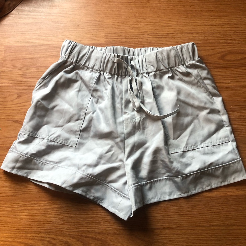 Light blue Women’s Elastic-Waist Casual Shorts